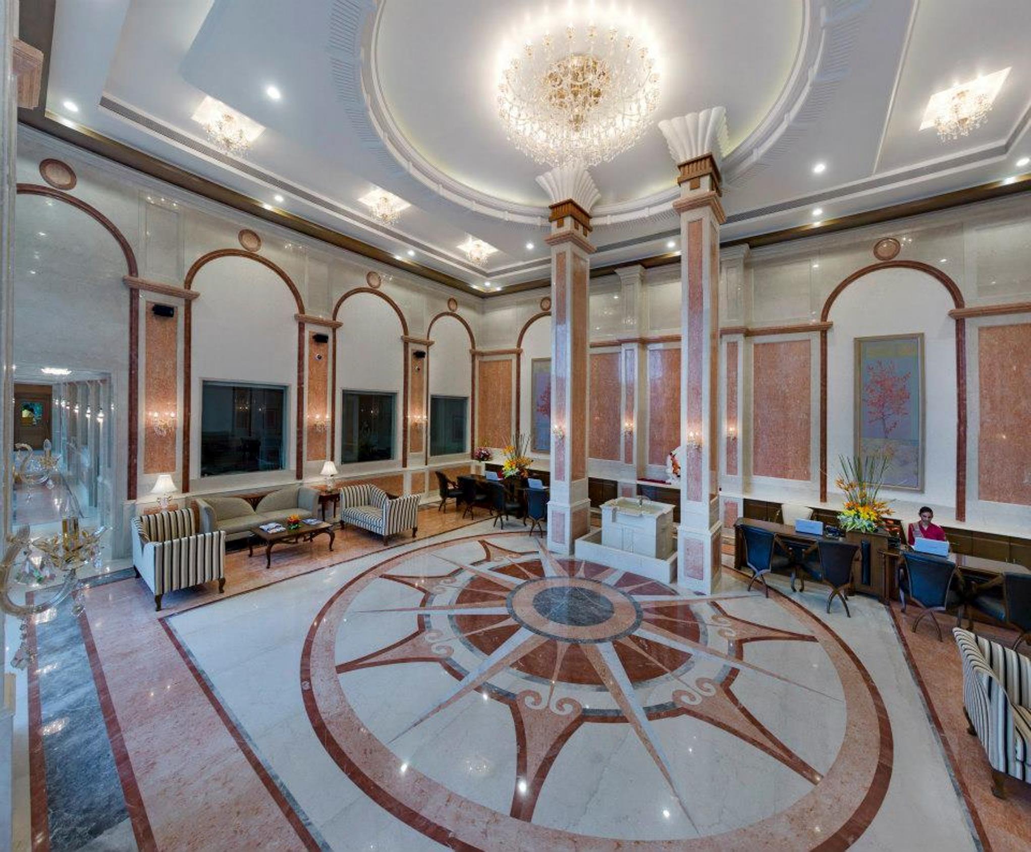 Hotel Royal Tulip Navi Mumbai Esterno foto