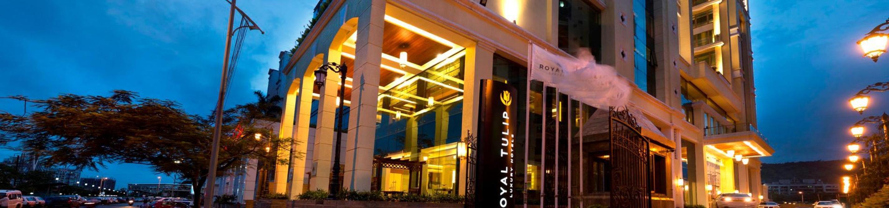 Hotel Royal Tulip Navi Mumbai Esterno foto