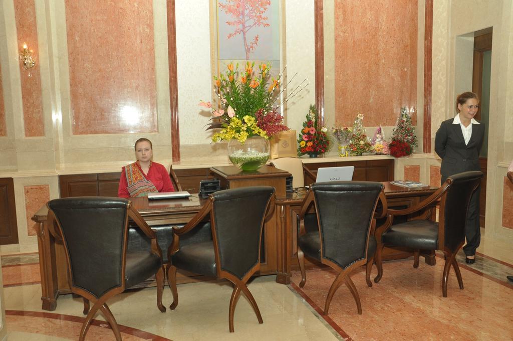 Hotel Royal Tulip Navi Mumbai Esterno foto