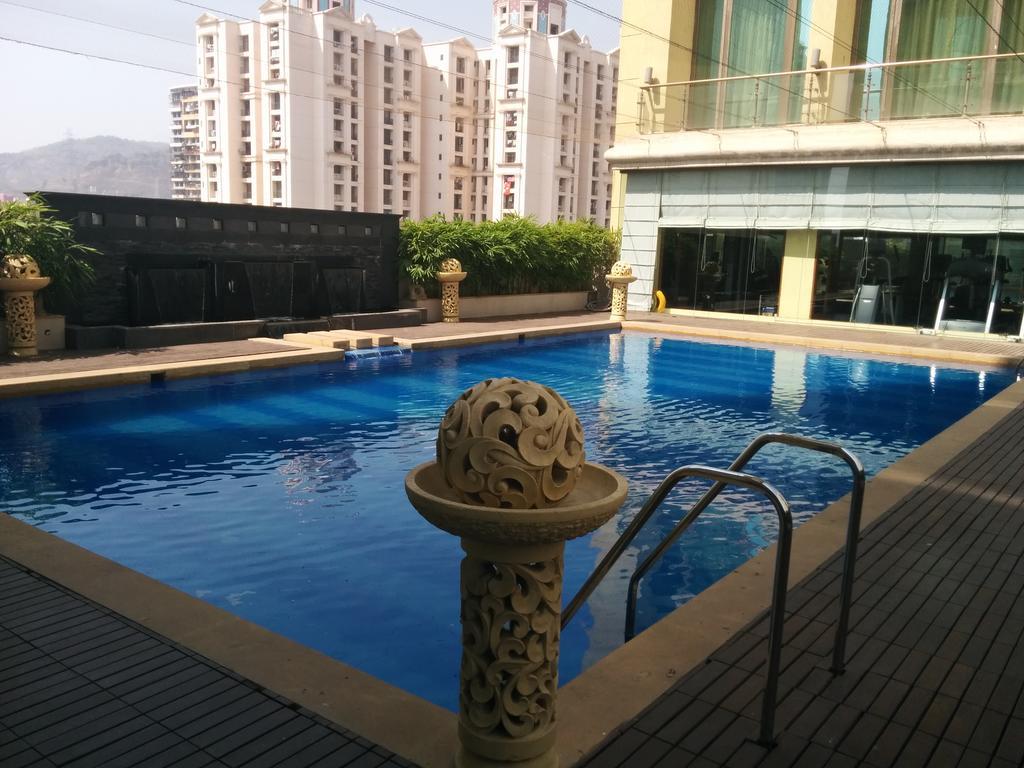 Hotel Royal Tulip Navi Mumbai Esterno foto